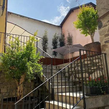 Stylish & Cozy Lake View Margaritaville 1 Oliveto Lario